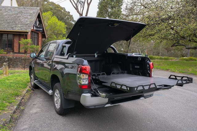 Ute Tray Slide