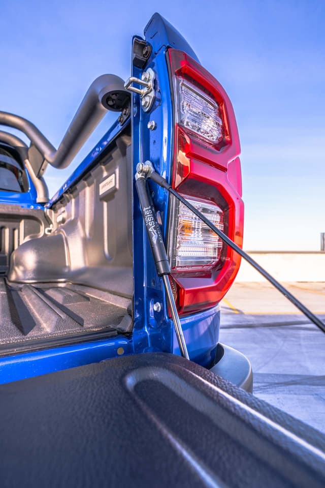Toyota Hilux Tailgate Strut
