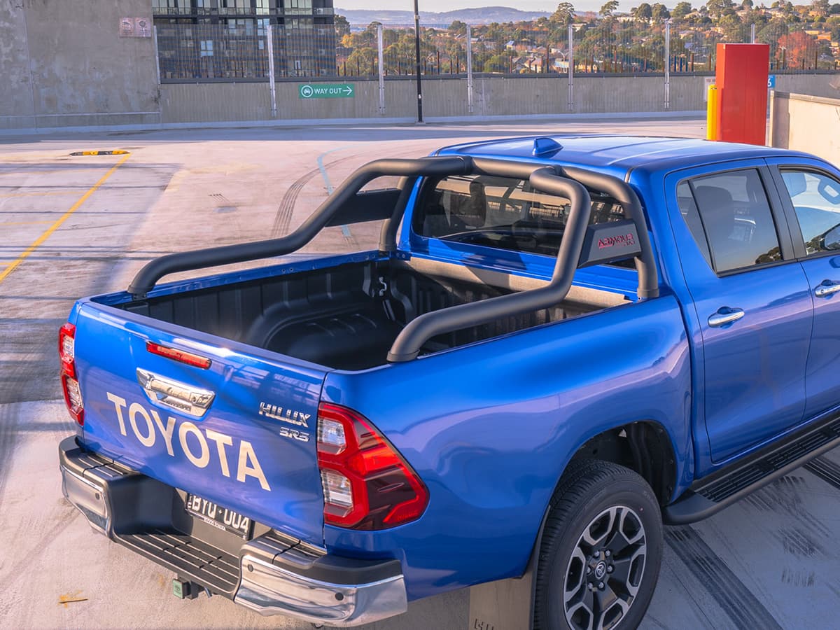Close-up image of sports bar showing its durable black powder-coated finish, designed for corrosion resistance and a sleek, rugged appearance.