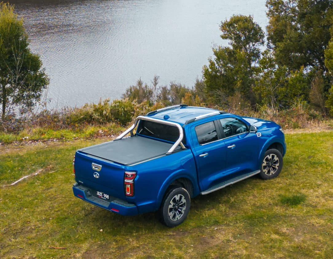 GWM Cannon Tonneau Cover: HSP Roll Mate closed over the ute tub on a dual cab, shown from above