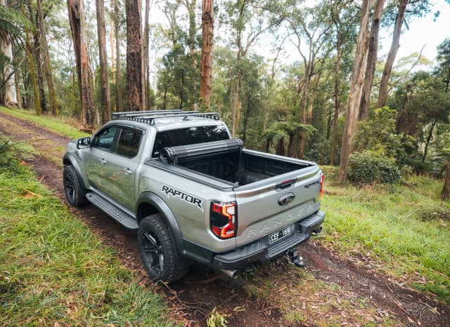 Manual Tonneau Cover